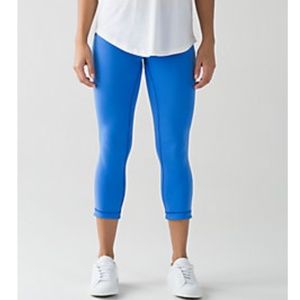 LuLulemon reversible crop wonderunder